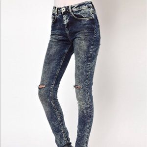 Acid wash skinny jeans